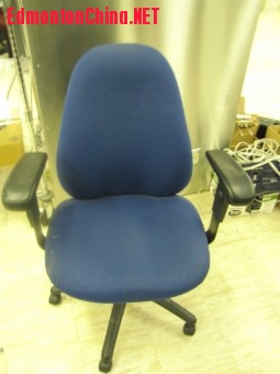 chair2.jpg