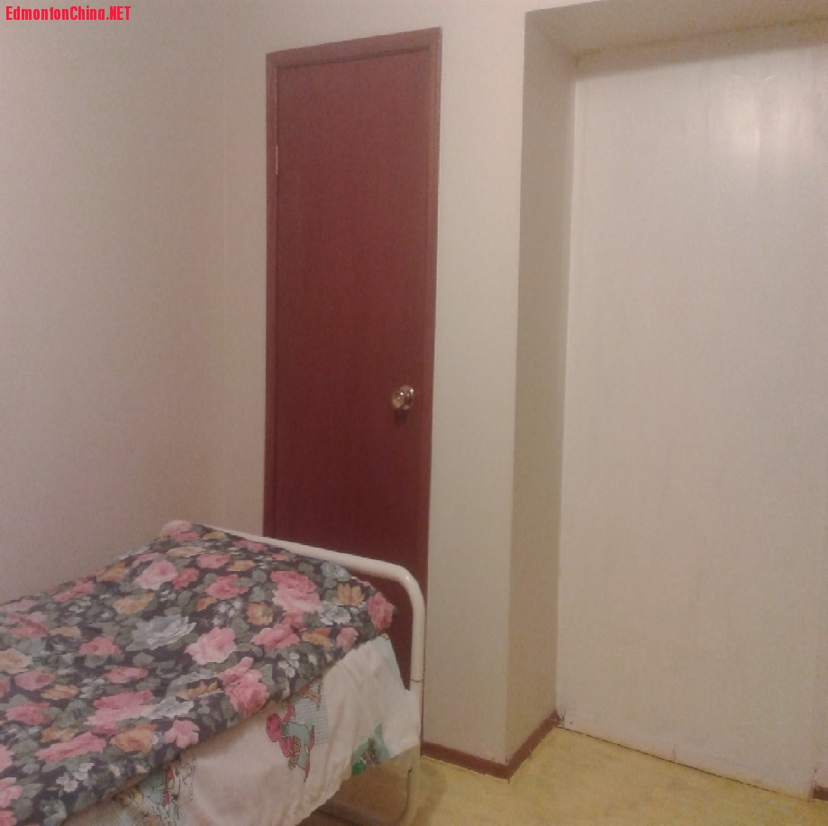 Downstair room 2 1 4.jpg