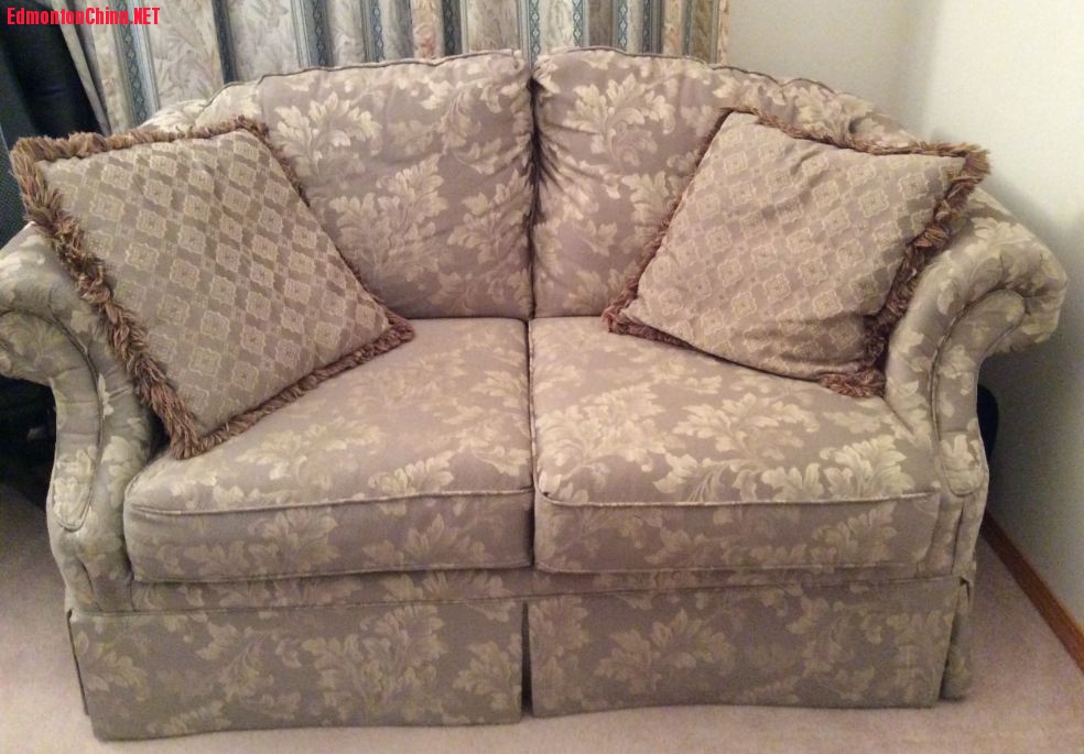 sofa2.JPG