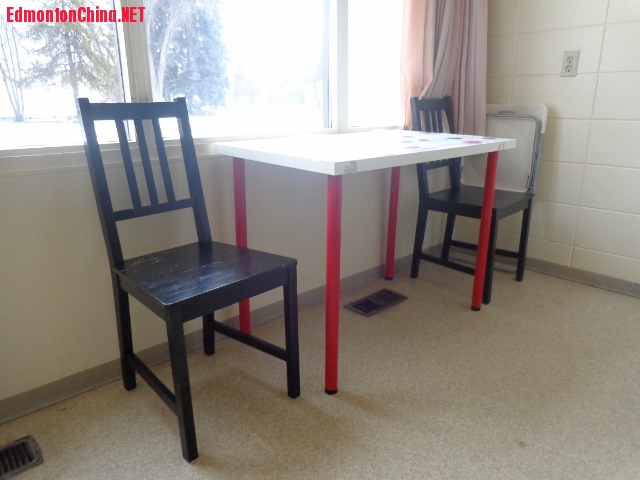 10 and 11  wooden chairs 6 pieces and dining table 2 pieces (640x480).jpg