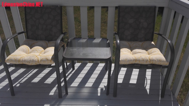 balcony chairs and desk.jpg