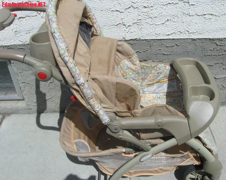 stroller 2.jpg