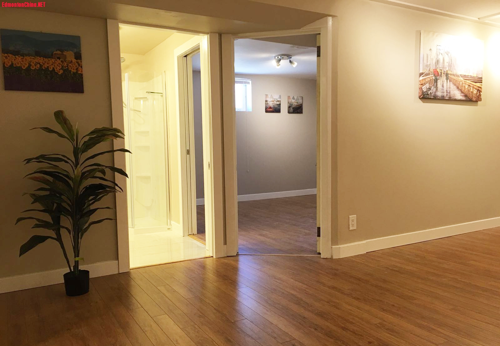 hallway1.jpg