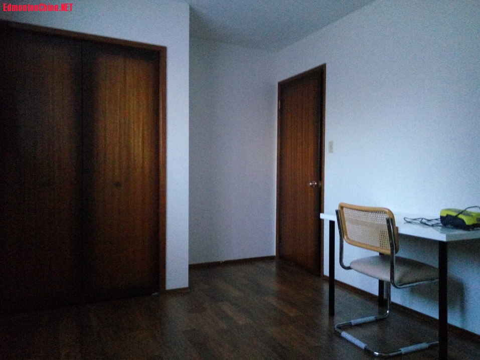 room1-1.jpg