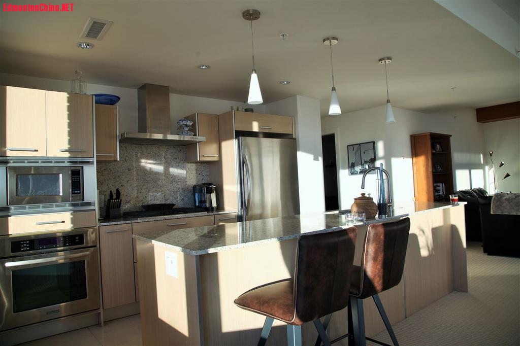 e4005424-condo-townhouse-9f0643-l.jpg