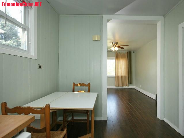 dinning room.jpg
