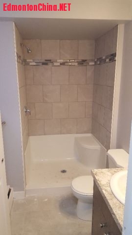 Bathroom01.JPG