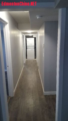 Hallway.JPG