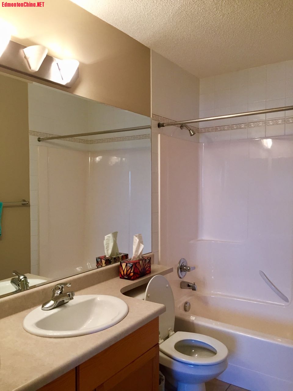 bathroom1.jpg
