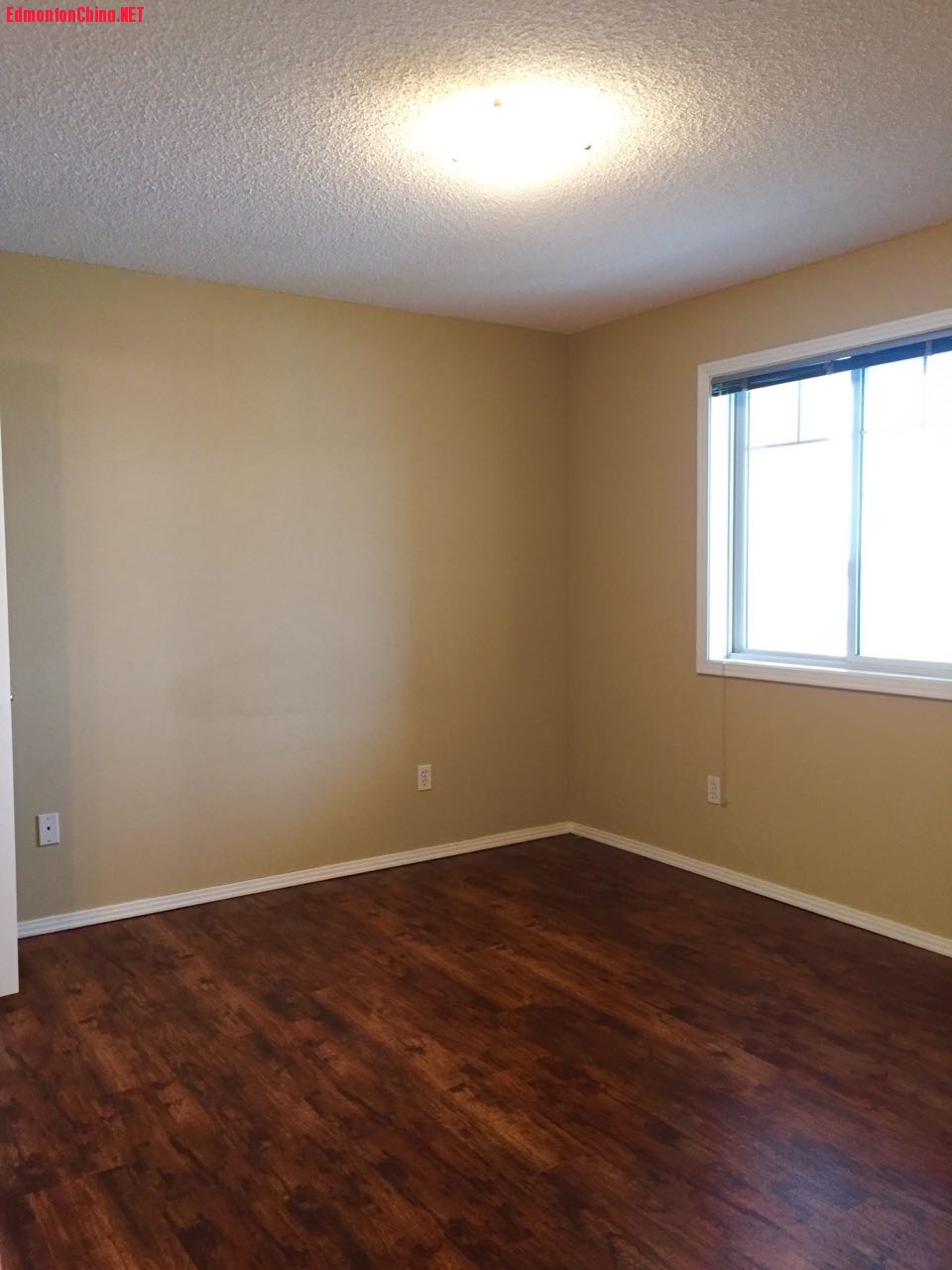 bedroom1.jpg