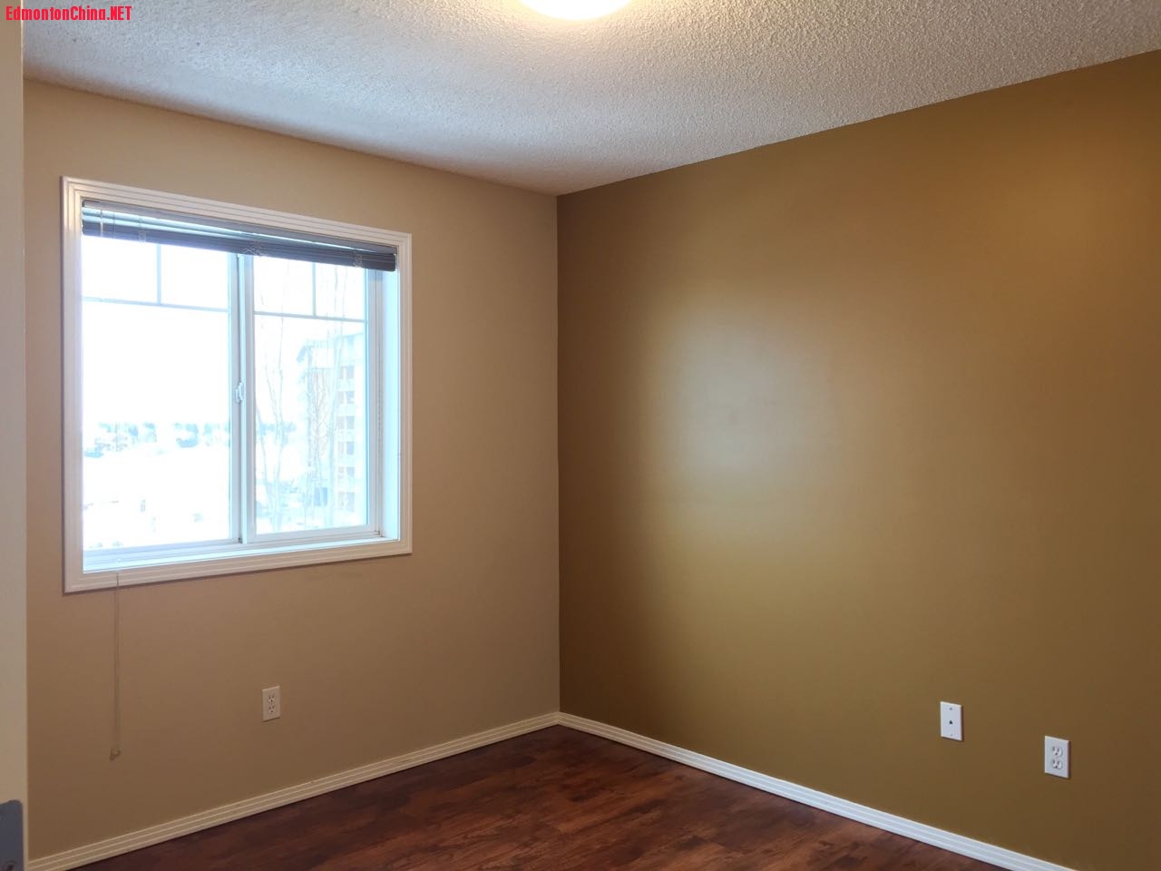 bedroom2.jpg