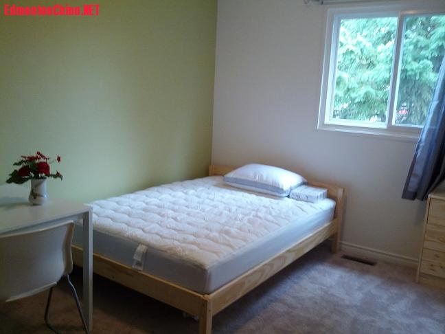 large room.jpg