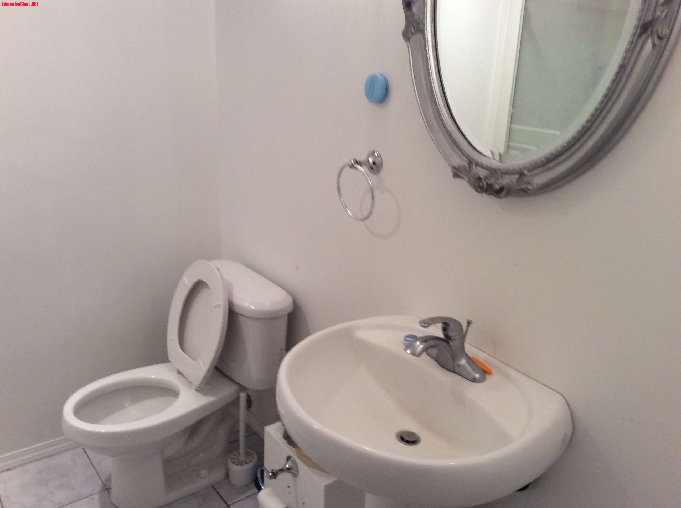 1496642138_tmp_restroom.jpg
