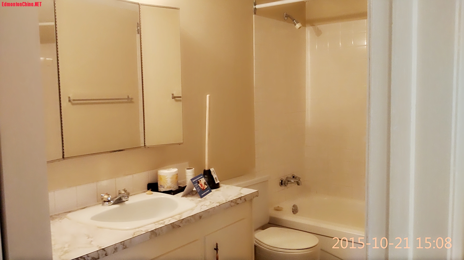 7. Bathroom.jpg